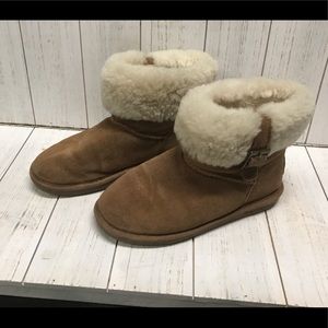 BEARPAWS Woman’s Boots Size 8 Suede Upper Sheep Skin Wool Lining